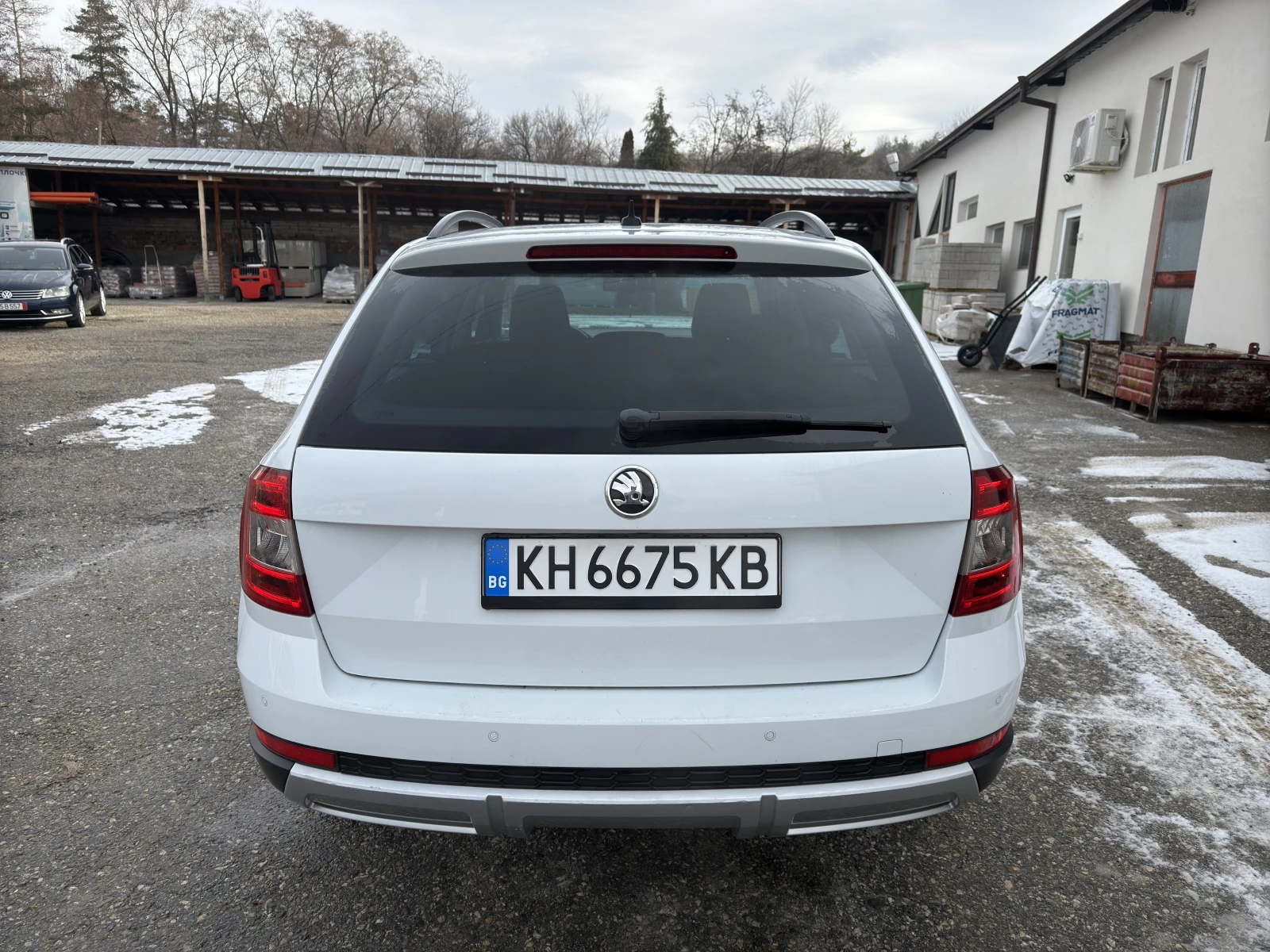 Skoda Octavia SCOUT 2.0TDI 4X4 - изображение 9