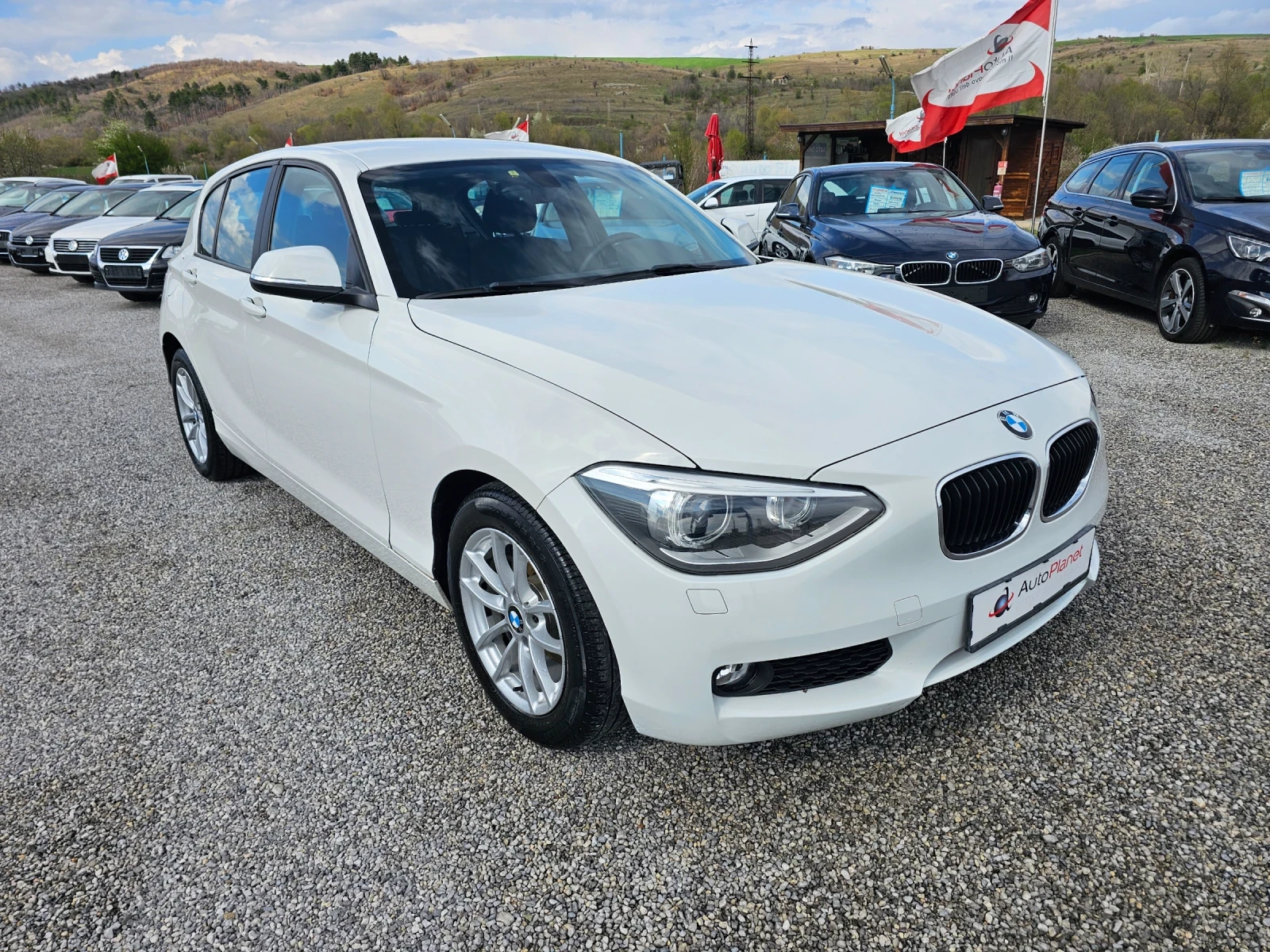 BMW 118 2.0 D  143kc  - изображение 8
