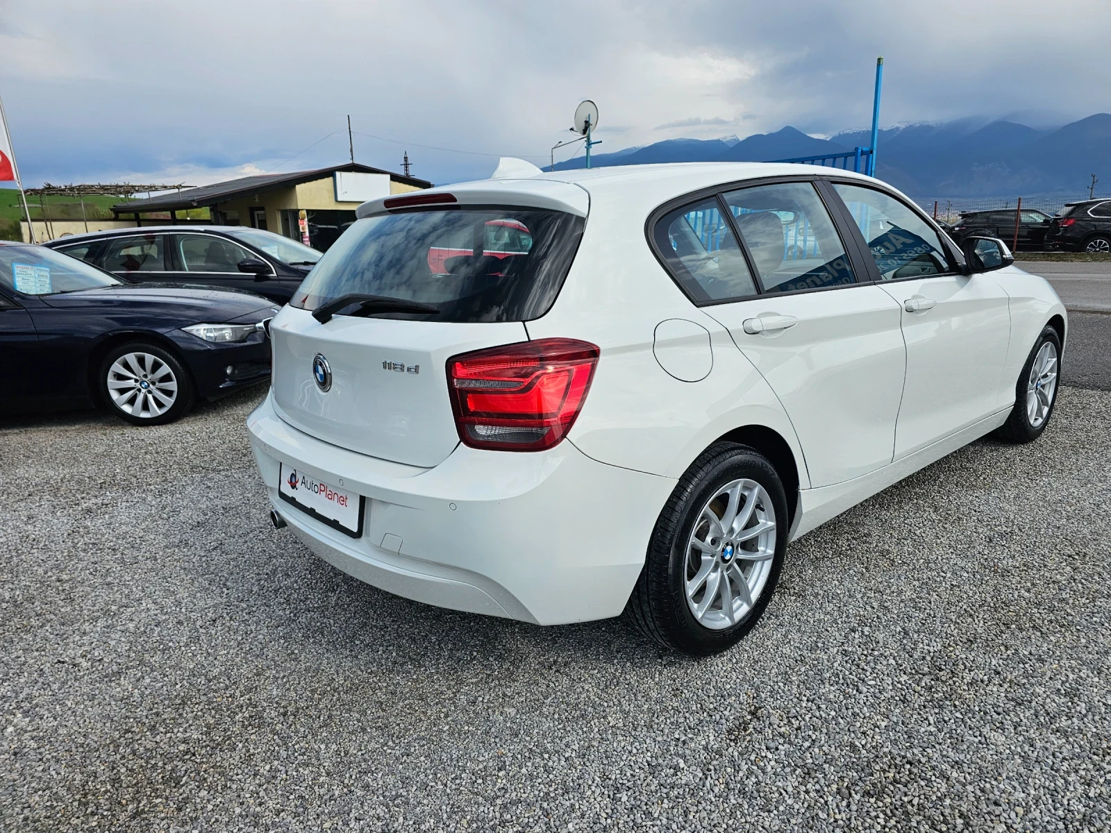 BMW 118 2.0 D  143kc  - изображение 6