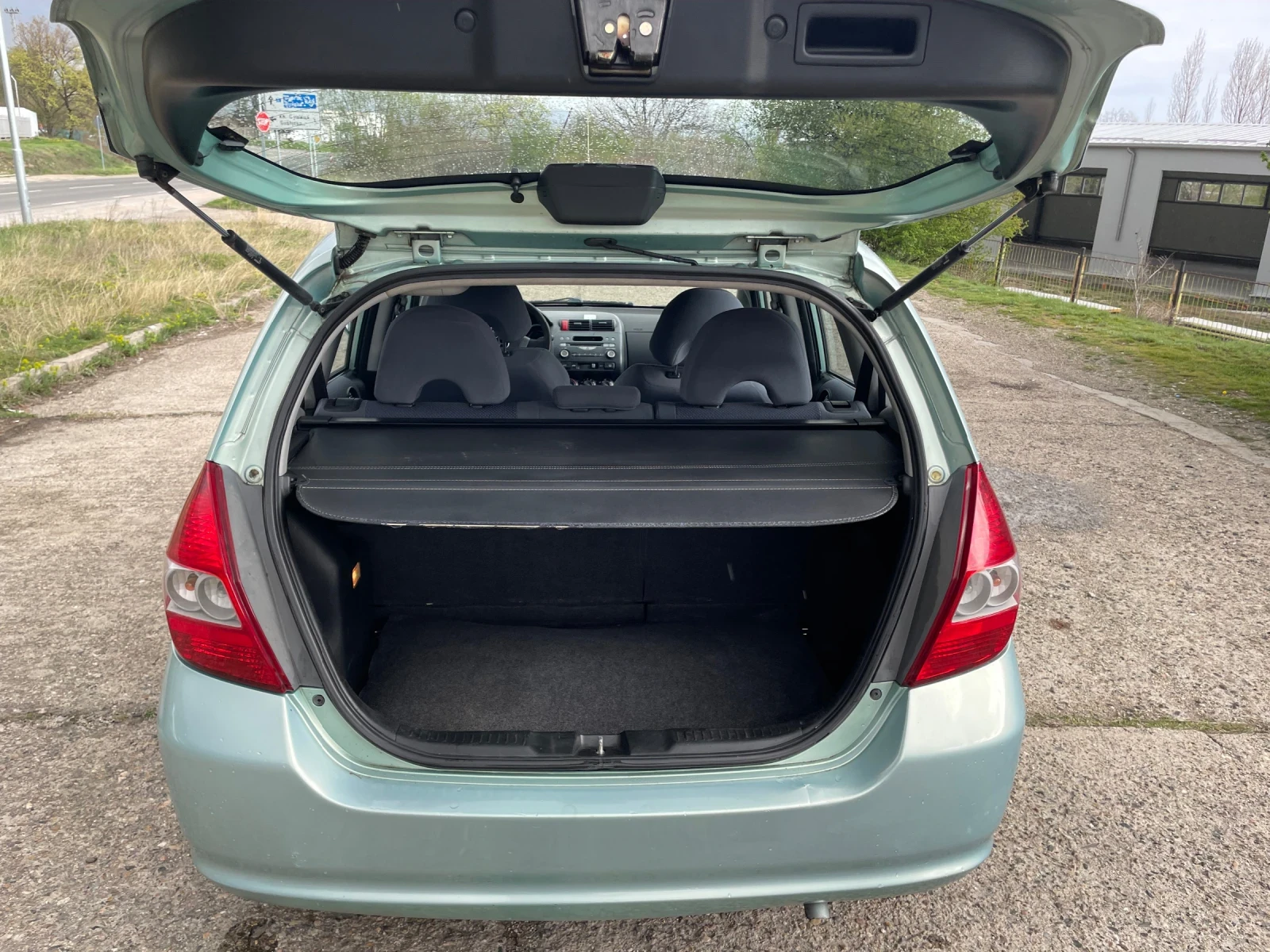 Honda Jazz 1.2i 70ks KLIMATIK | Mobile.bg — изображение 14