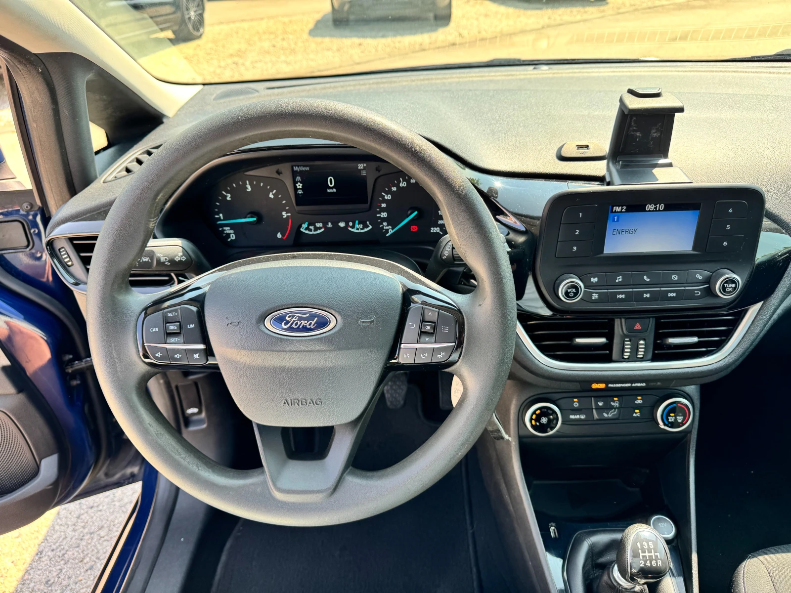Ford Fiesta 1.5D 86k.с. 6ск. 2018г.  - изображение 8