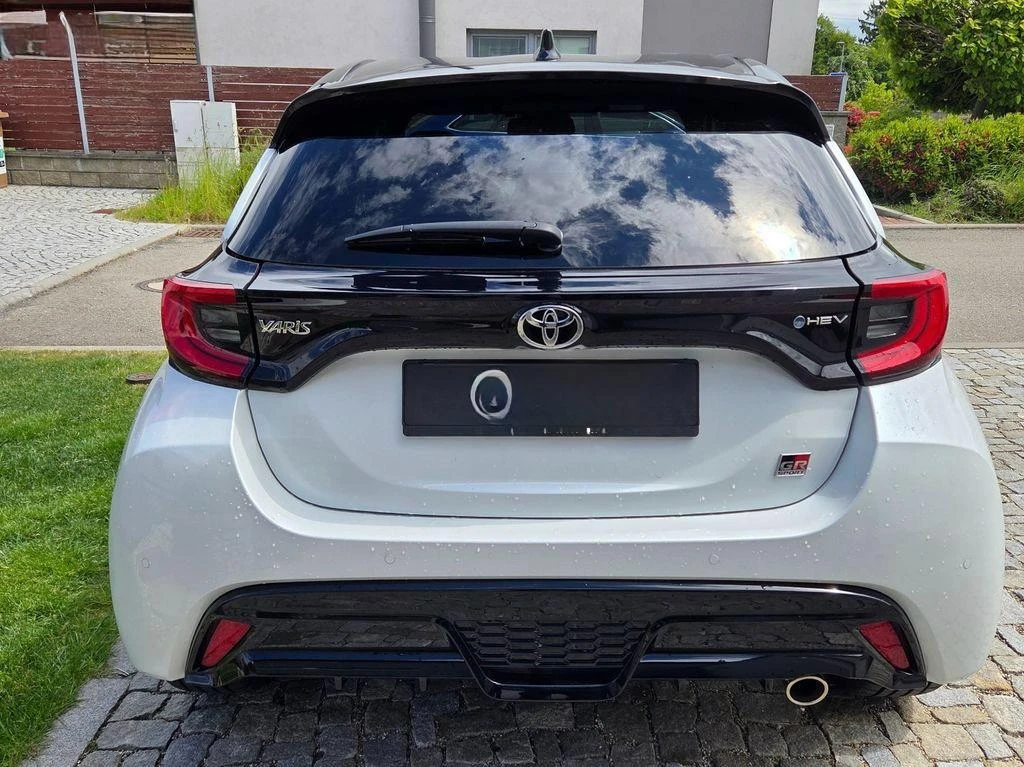 Toyota Yaris 1.5 HEV GR SPORT 131 KC TOP FULL - изображение 6