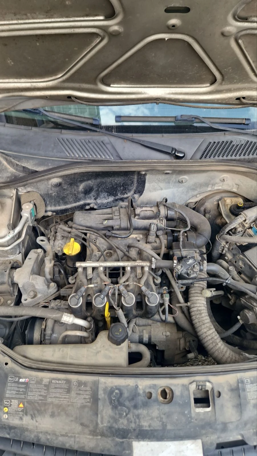 Renault Clio 1.2 АГУ Клима - изображение 10
