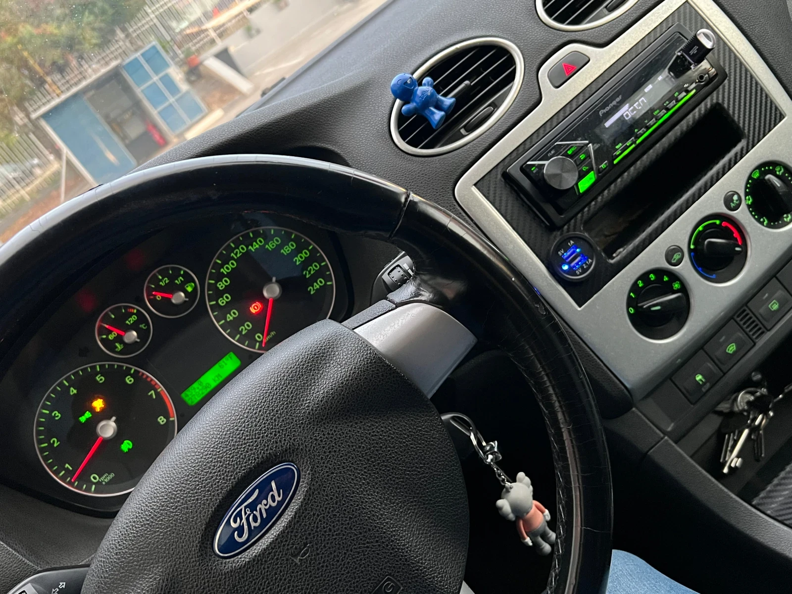 Ford Focus 1.6 100к.с.  - изображение 8