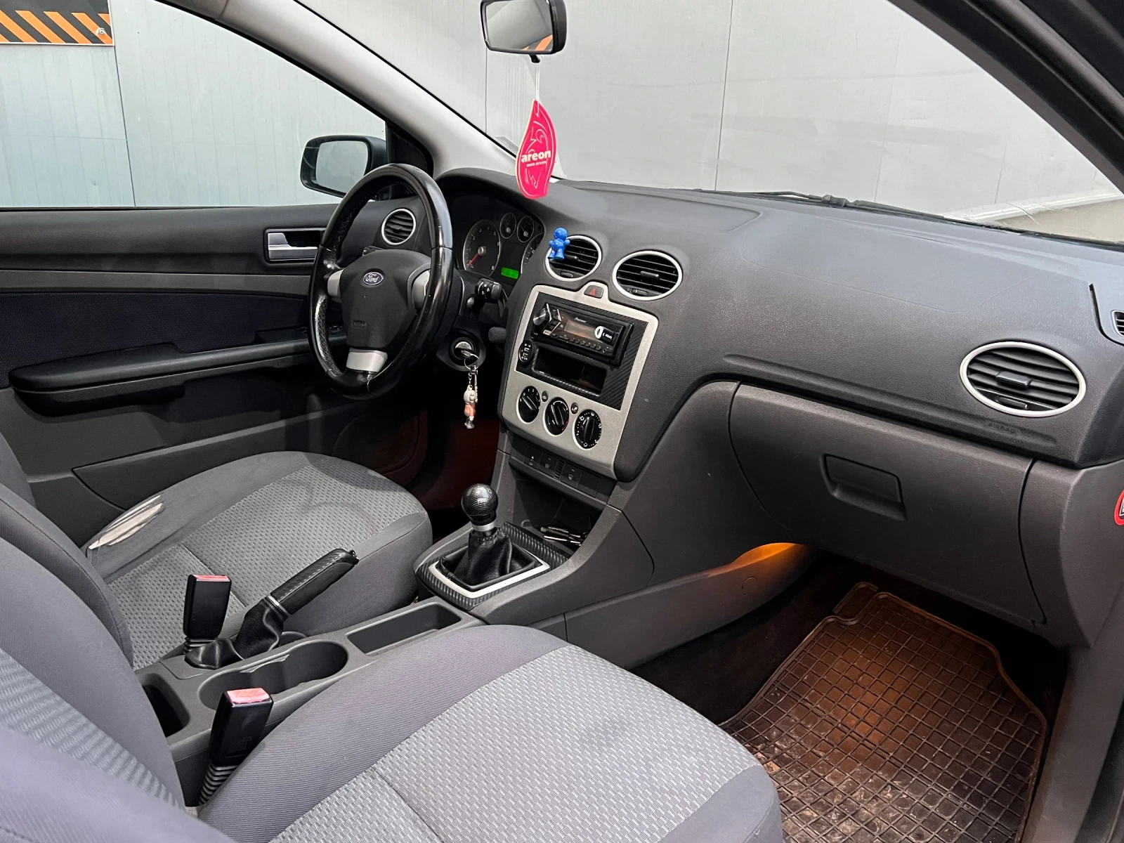 Ford Focus 1.6 100к.с.  - изображение 9