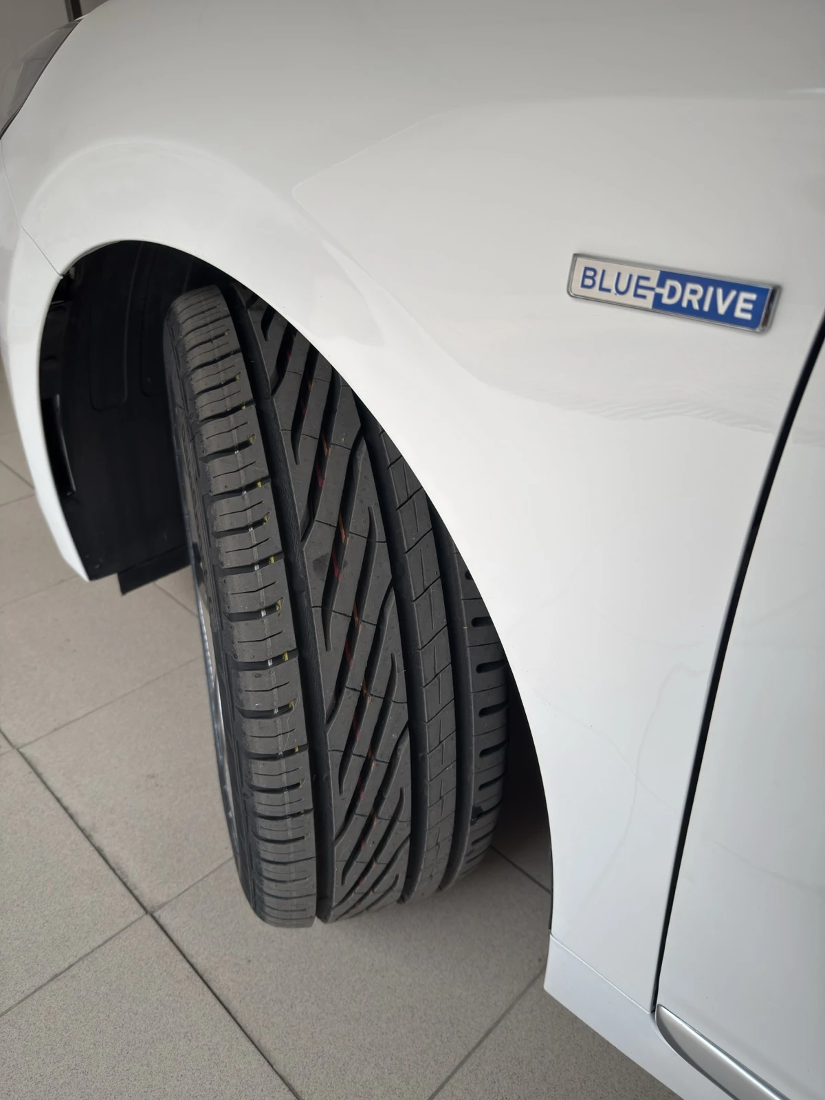 Hyundai Ioniq EXCLUSIVE face lift, снимка 12 - Автомобили и джипове - 53737586