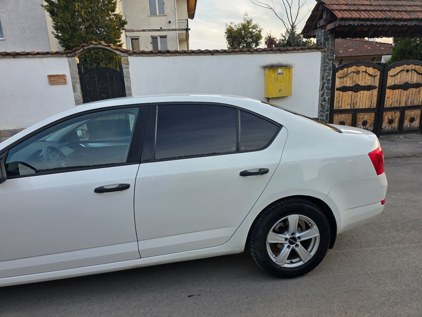 Skoda Octavia, снимка 2 - Автомобили и джипове - 53769406