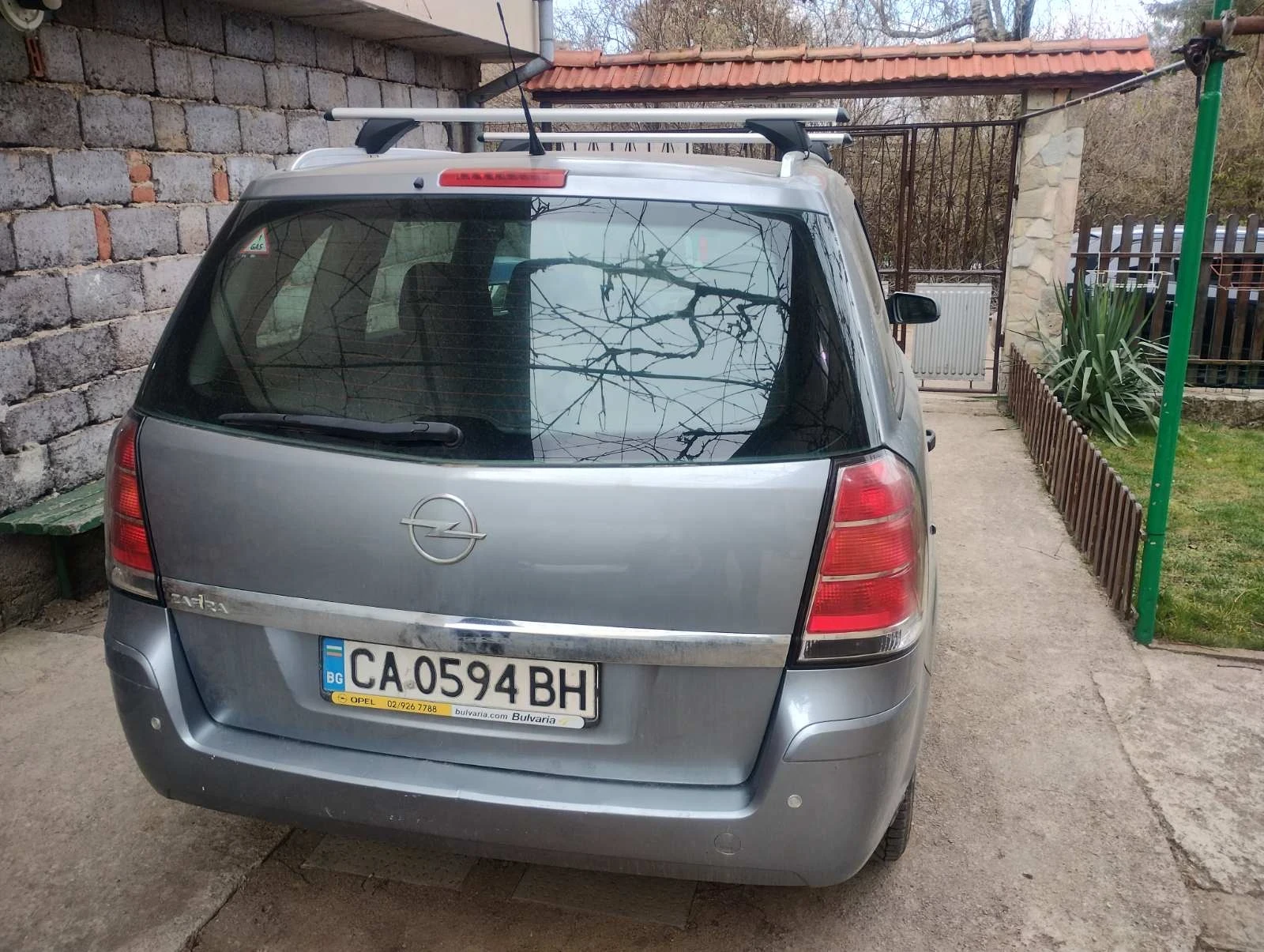 Opel Zafira Газ бензин 1.6, снимка 3 - Автомобили и джипове - 53924667
