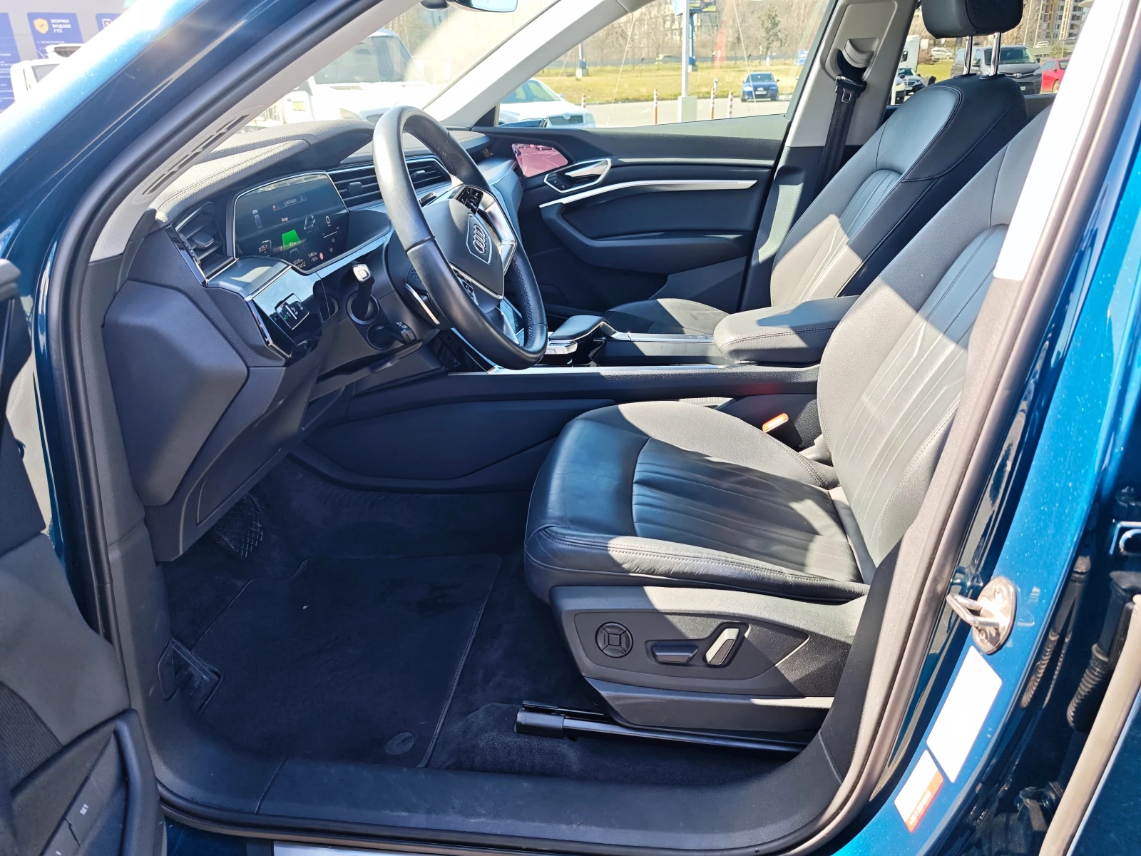 Audi E-Tron 55 Quattro Advanced, 360 камера, снимка 5 - Автомобили и джипове - 53999392