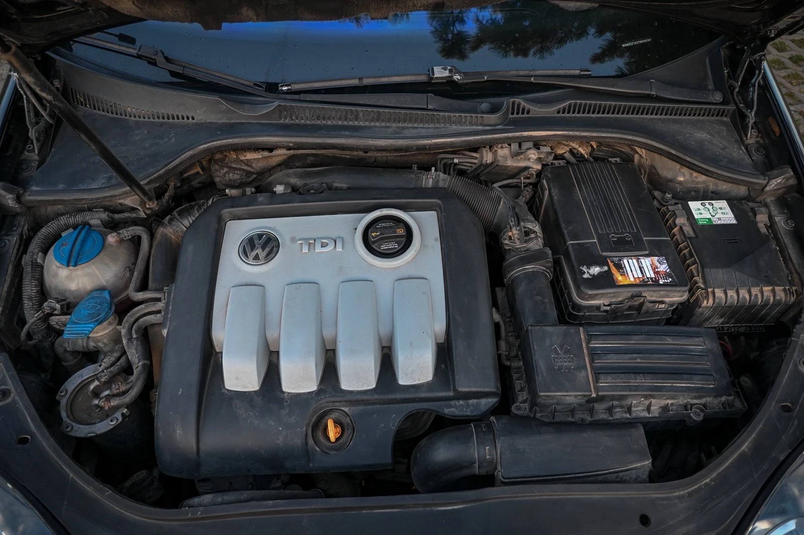 VW Golf 1.9TDI / DSG, снимка 11 - Автомобили и джипове - 54022160