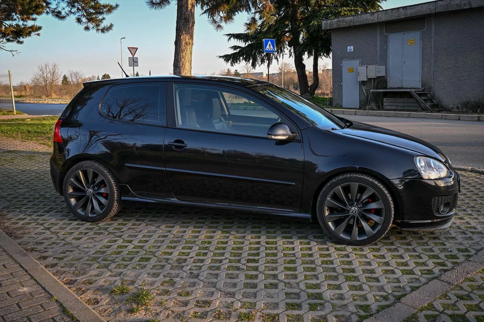 VW Golf 1.9TDI / DSG, снимка 2 - Автомобили и джипове - 54022160