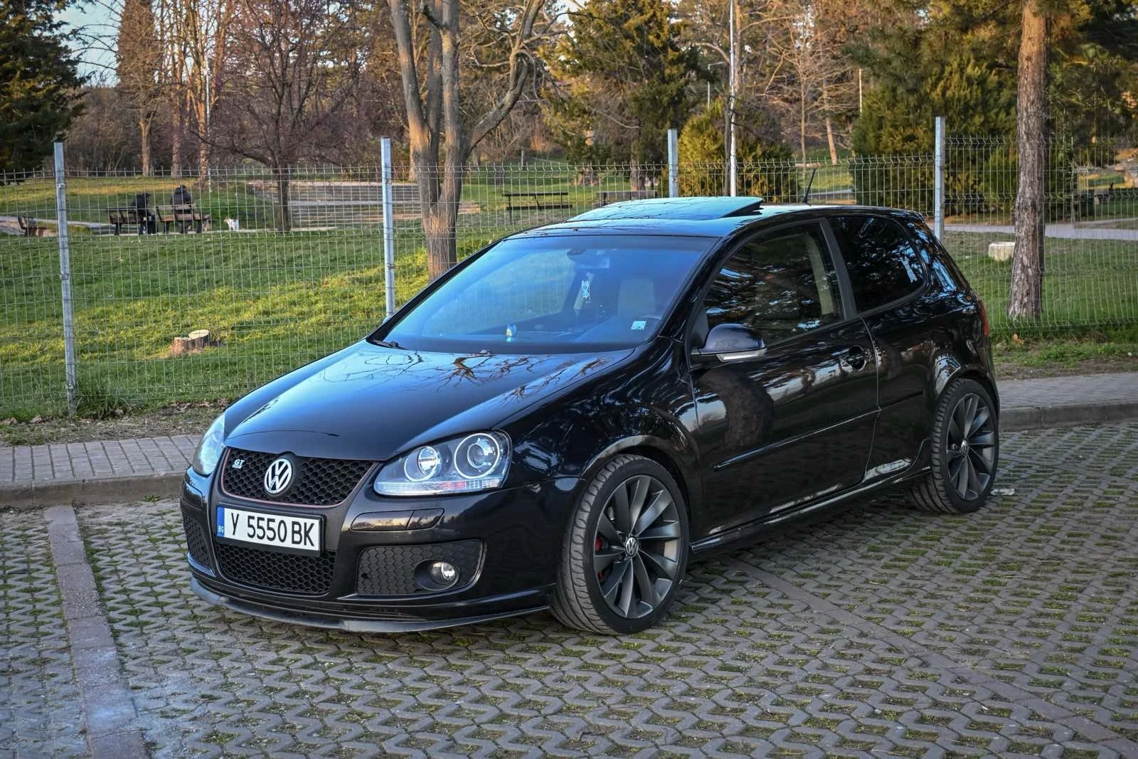 VW Golf 1.9TDI / DSG | Auto.bg — изображение 1