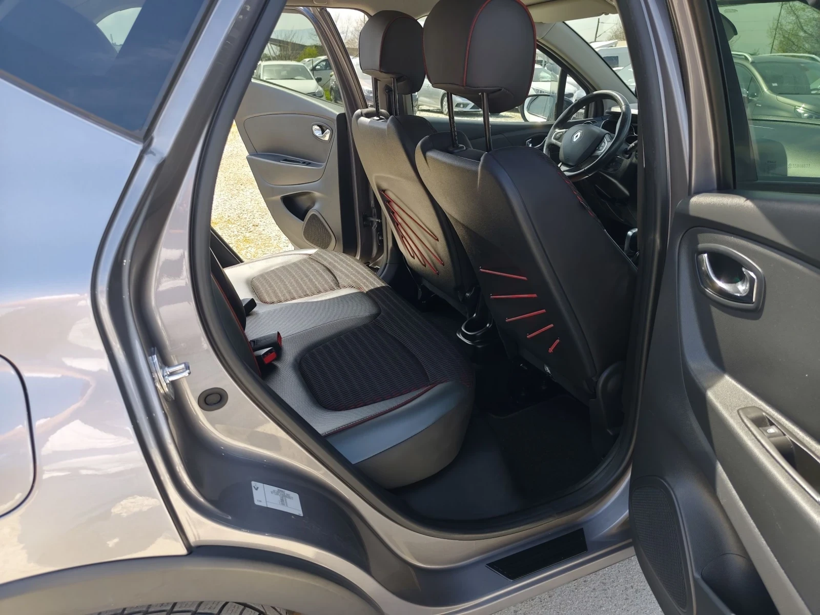 Renault Captur R-link, EURO 6B, Italy , снимка 9 - Автомобили и джипове - 54228148