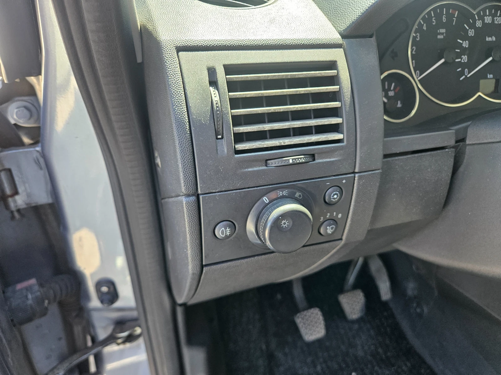 Opel Meriva, снимка 8 - Автомобили и джипове - 54718404