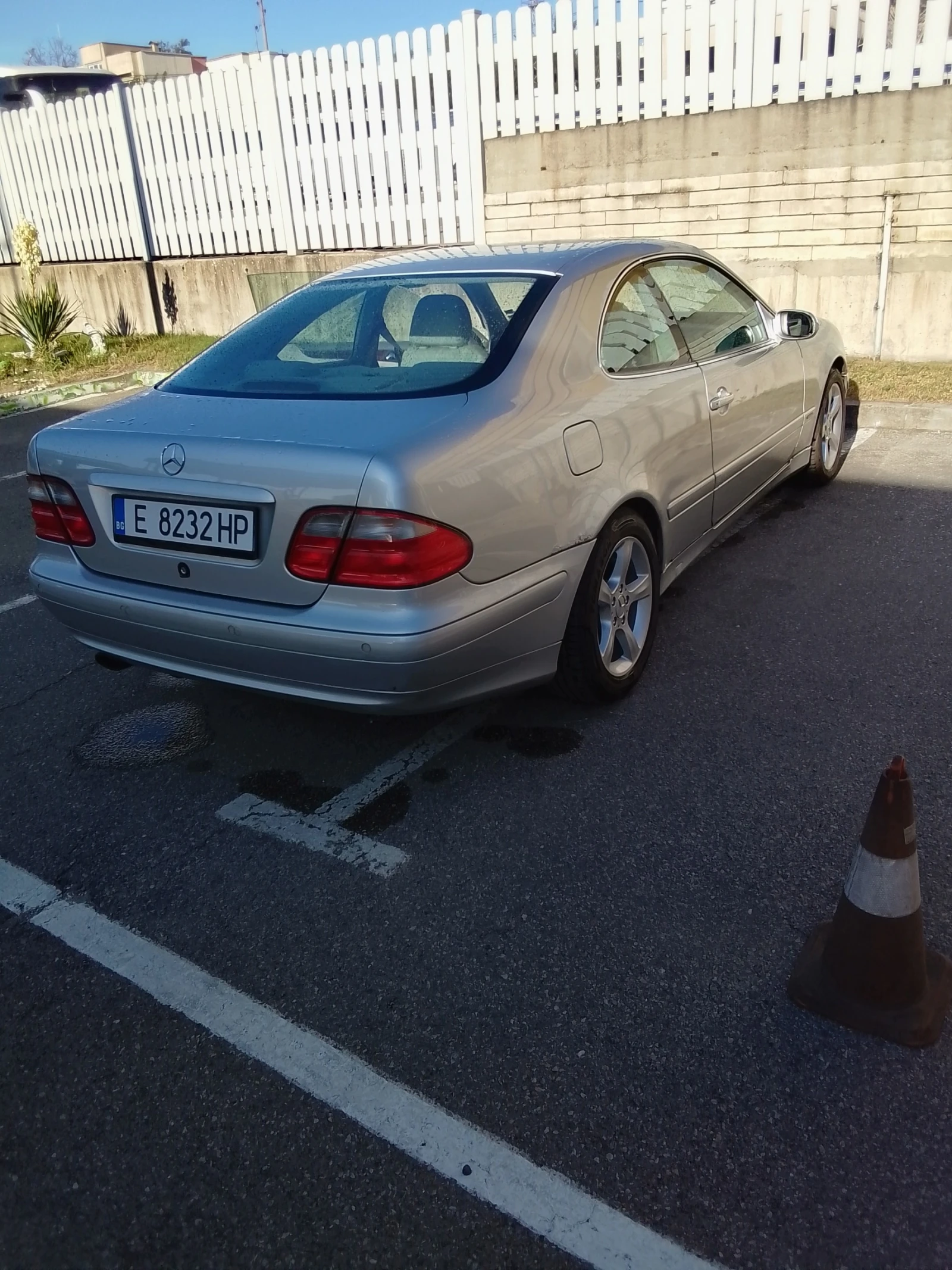 Mercedes-Benz CLK, снимка 3 - Автомобили и джипове - 54808163