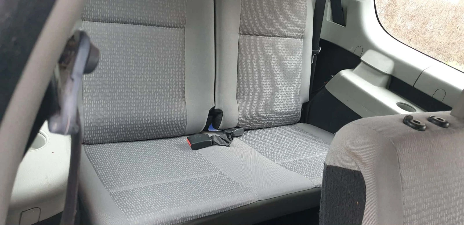 Dacia Logan 1.5DCI, снимка 8 - Автомобили и джипове - 55025736