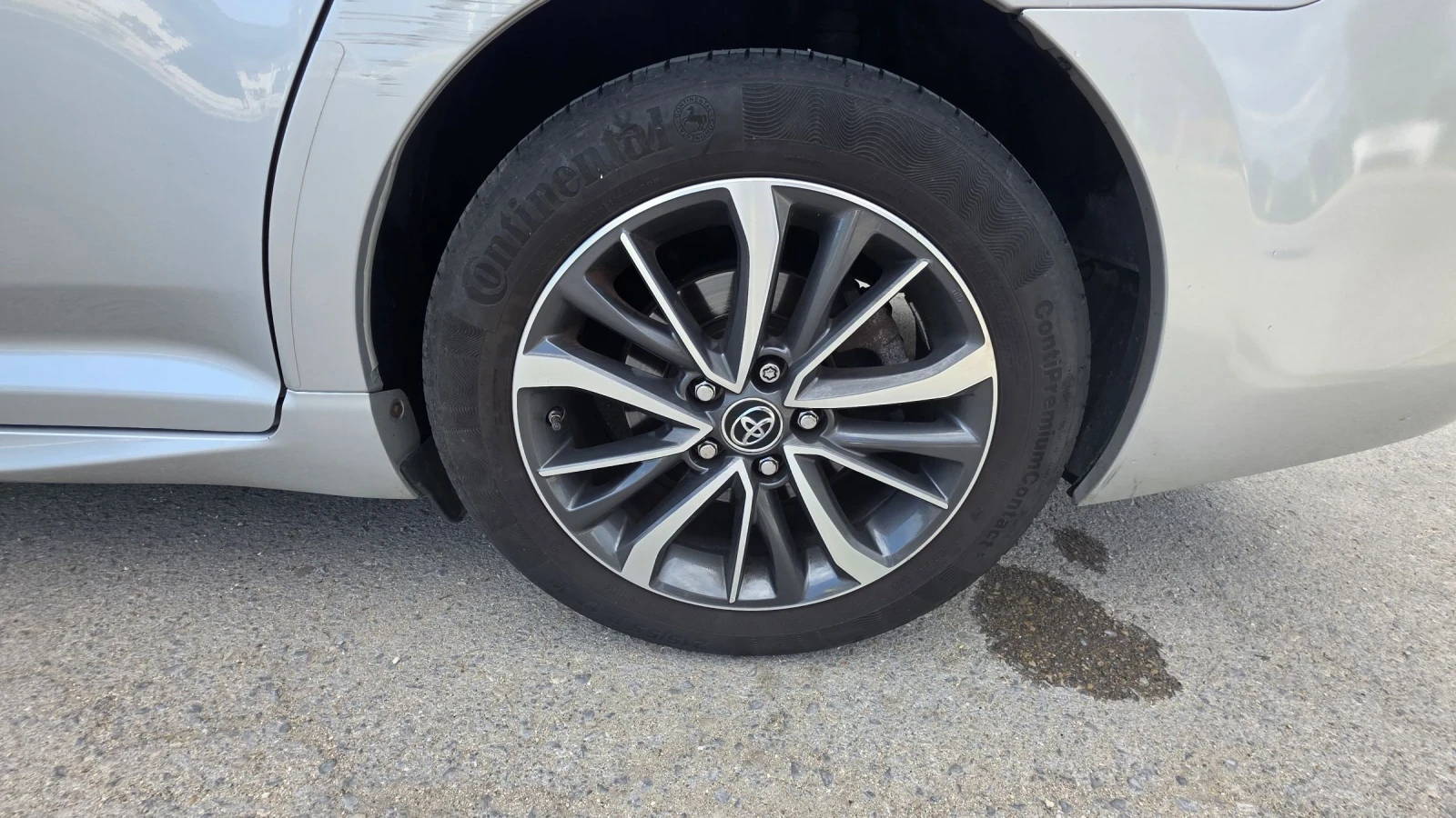 Toyota Avensis Averses D-4D, снимка 6 - Автомобили и джипове - 55107089