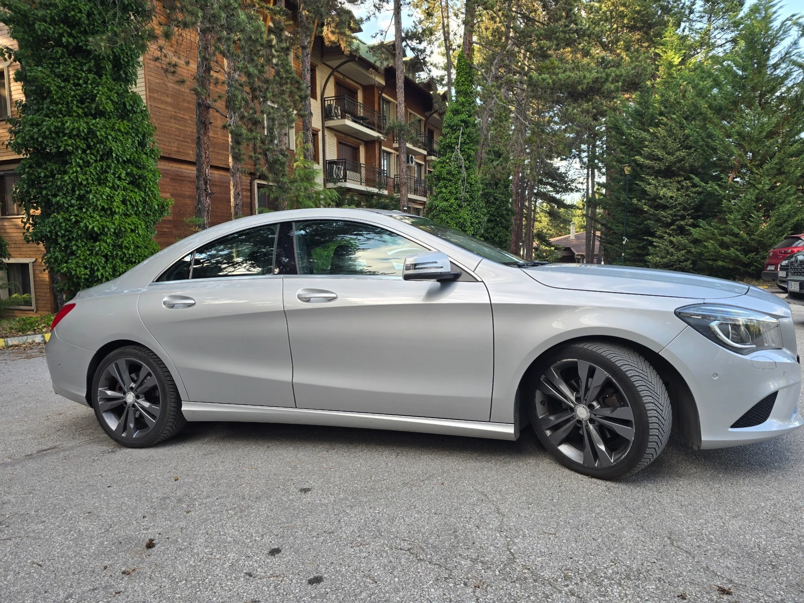 Mercedes-Benz CLA 180, снимка 3 - Автомобили и джипове - 55166808