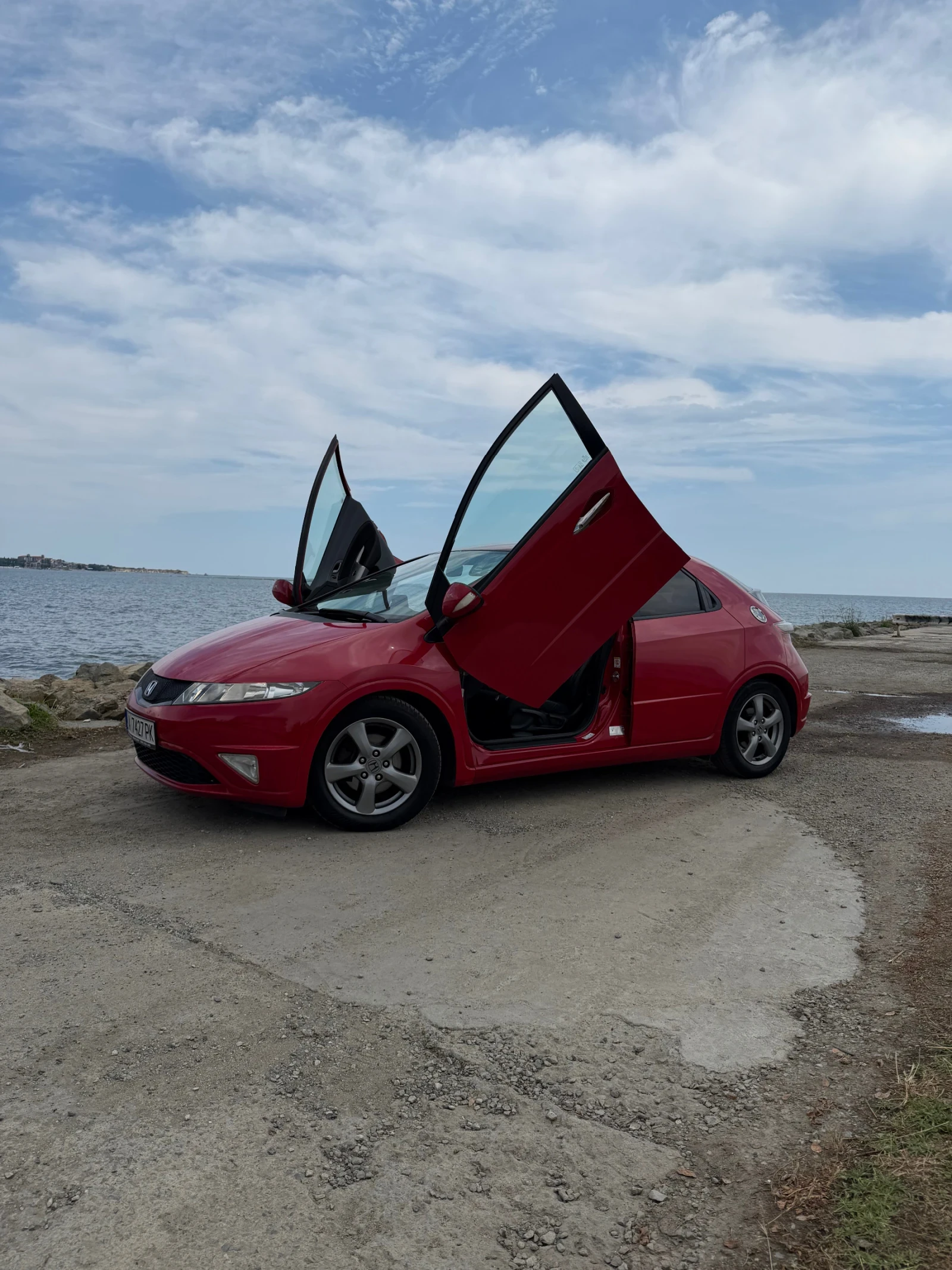 Honda Civic 1.4 i-VTEC, снимка 2 - Автомобили и джипове - 55406896