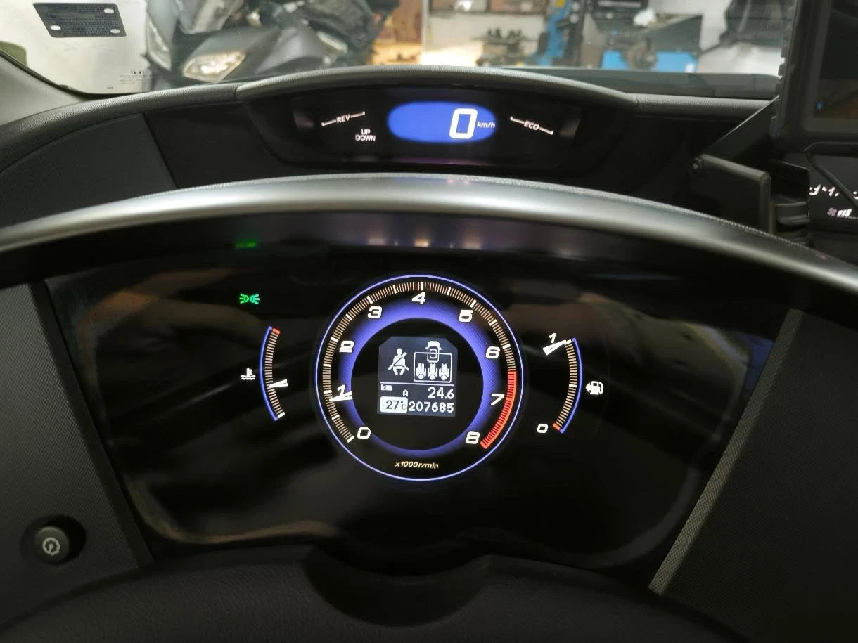 Honda Civic 1.4 i-VTEC, снимка 11 - Автомобили и джипове - 55406896