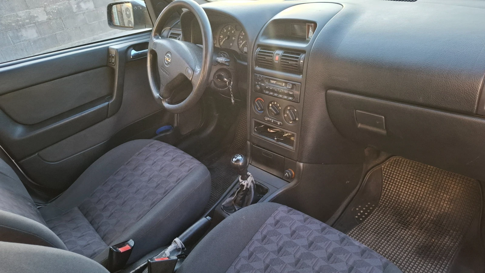 Opel Astra, снимка 5 - Автомобили и джипове - 56147982