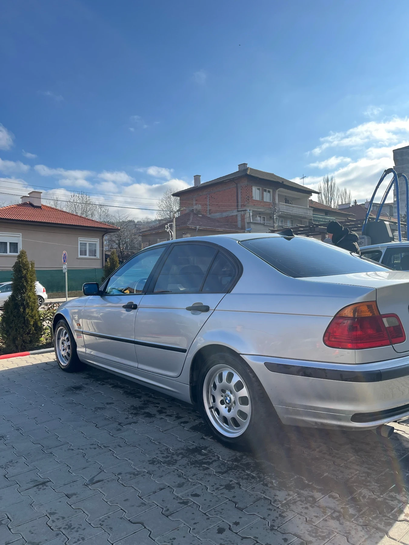 BMW 318 i, снимка 4 - Автомобили и джипове - 56272003