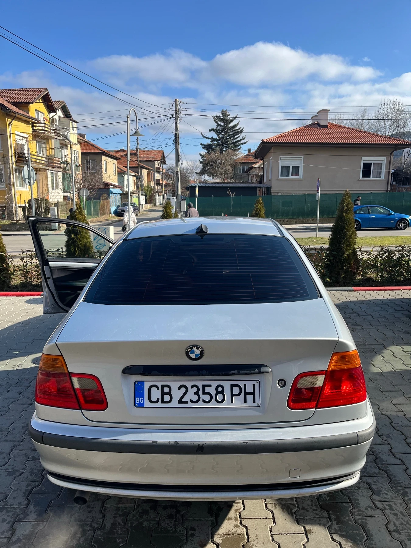 BMW 318 i, снимка 8 - Автомобили и джипове - 56272003