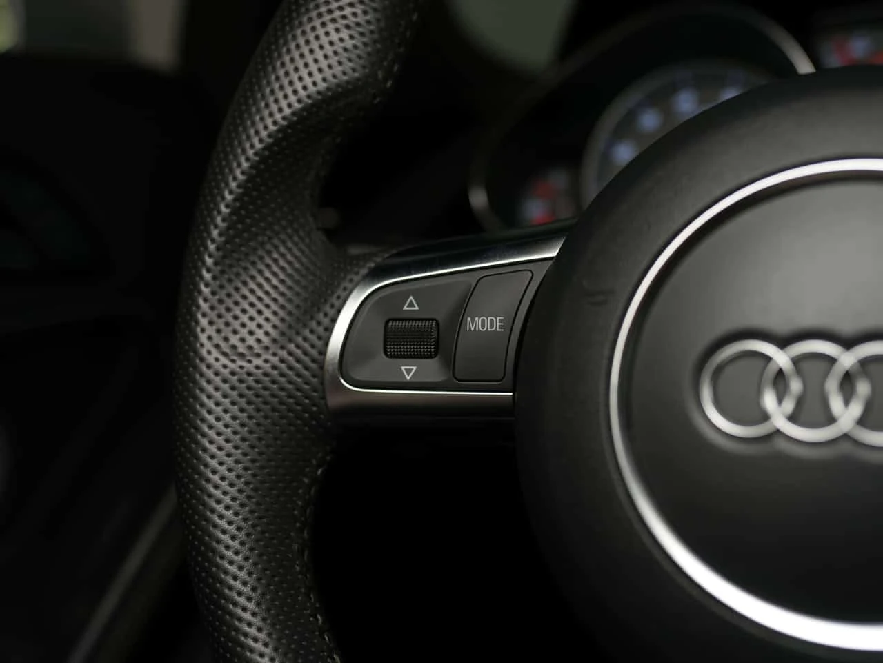 Audi R8 * MANUAL | B&O | NAV PKG * CARFAX *  | Mobile.bg � ����������� 12