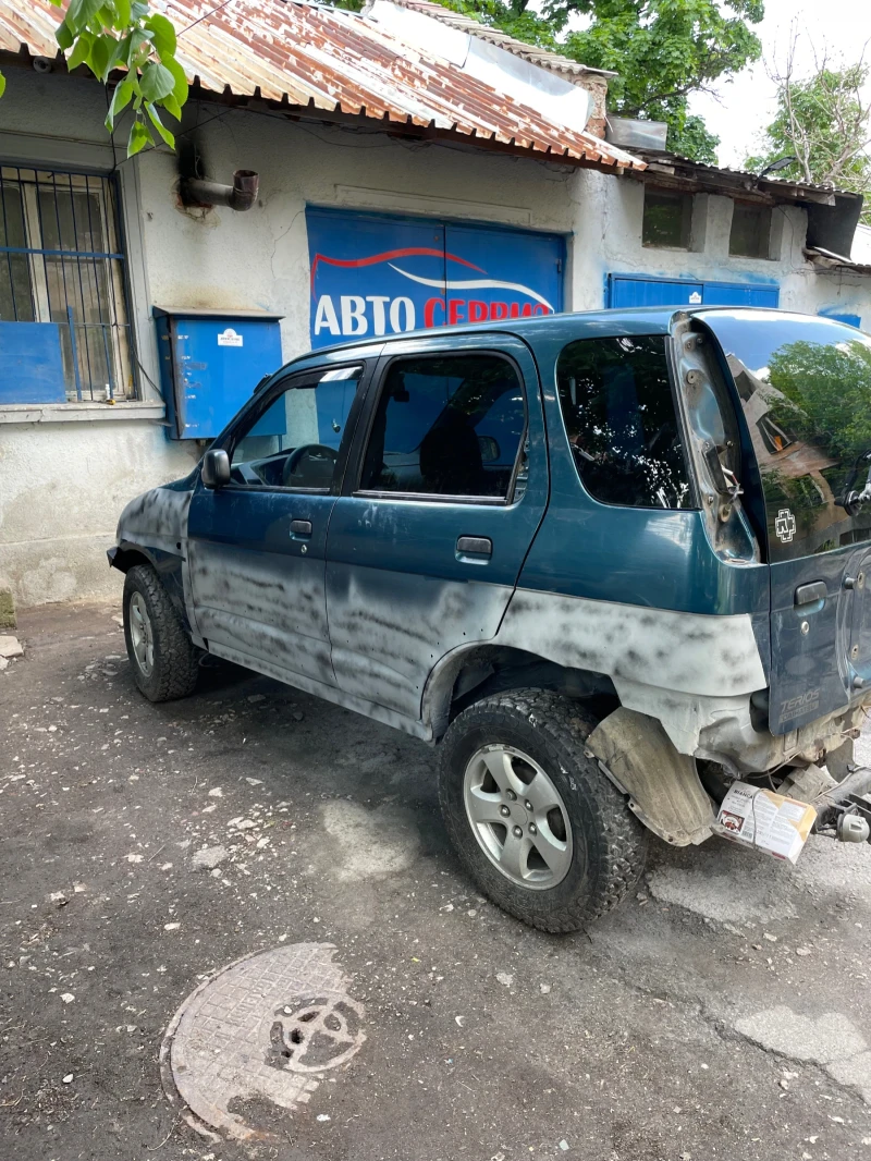 Daihatsu Terios, снимка 7 - Автомобили и джипове - 48018557