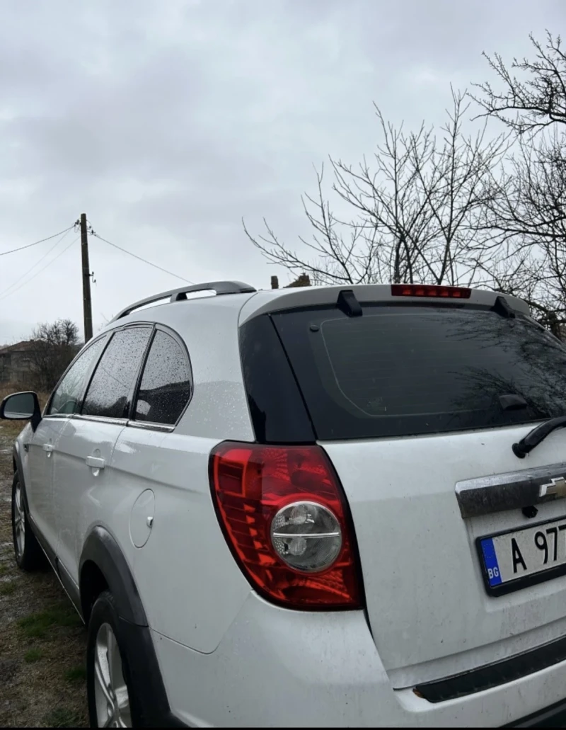 Chevrolet Captiva 2.2 D 16v, снимка 3 - Автомобили и джипове - 49344578