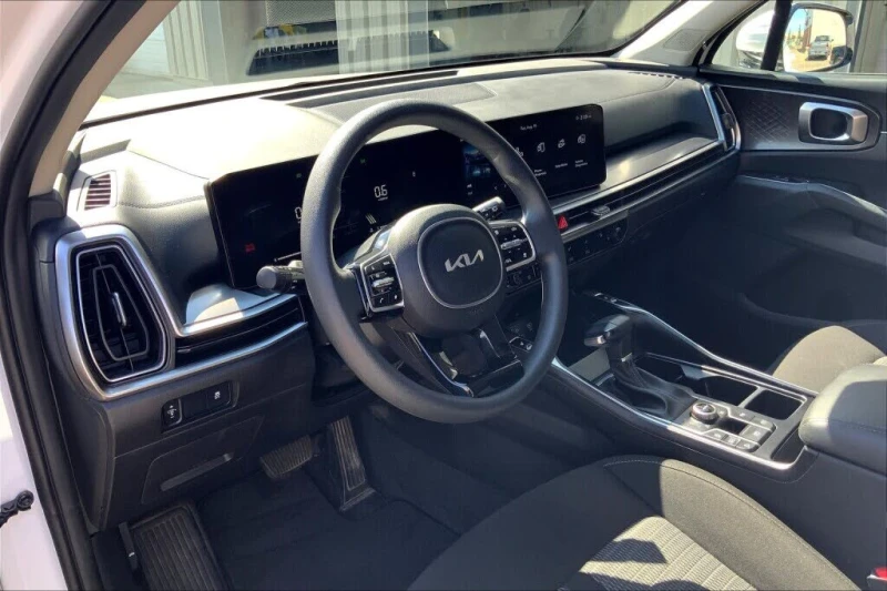 Kia Sorento LX* 7-местен* 4X4* Дистроник* Подгрев* Камера* , снимка 6 - Автомобили и джипове - 52699538