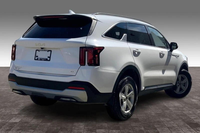 Kia Sorento LX* 7-местен* 4X4* Дистроник* Подгрев* Камера* , снимка 4 - Автомобили и джипове - 52699538