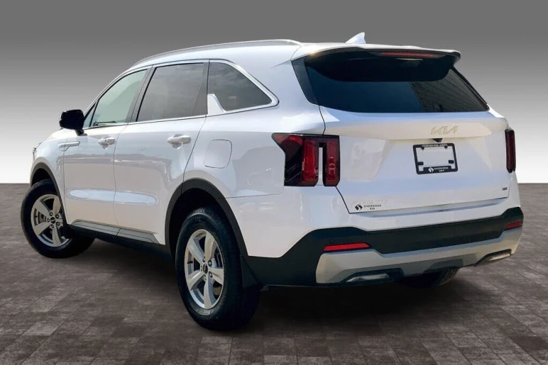 Kia Sorento LX* 7-местен* 4X4* Дистроник* Подгрев* Камера* , снимка 2 - Автомобили и джипове - 52699538