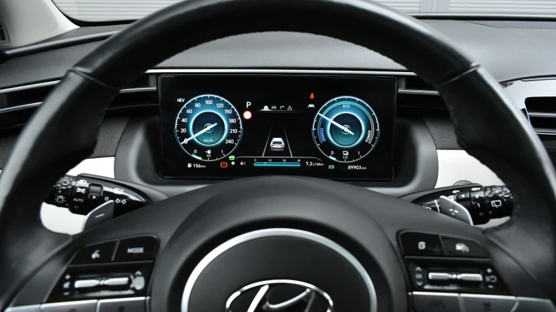 Hyundai Tucson 1.6 T-GDi PREMIUM Plug-in Hybrid 4x4 Automatic, снимка 12 - Автомобили и джипове - 53500497
