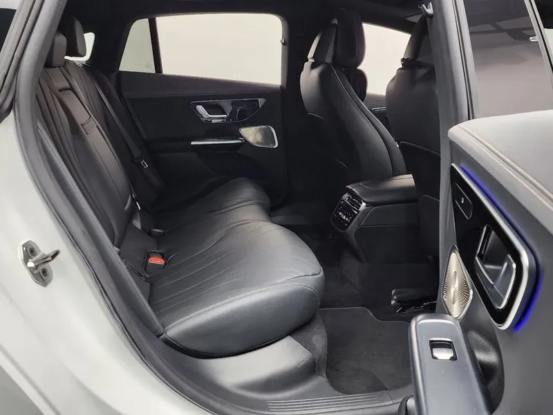 Mercedes-Benz EQE V295 Eqe350 4Matic, снимка 9 - Автомобили и джипове - 55043655