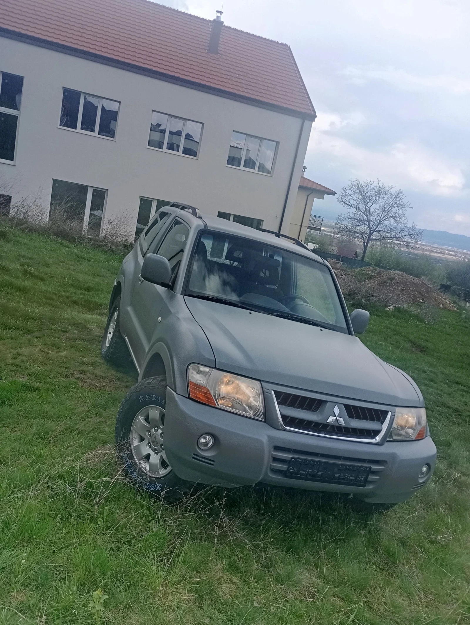 Mitsubishi Pajero 2.5 116к. - изображение 5