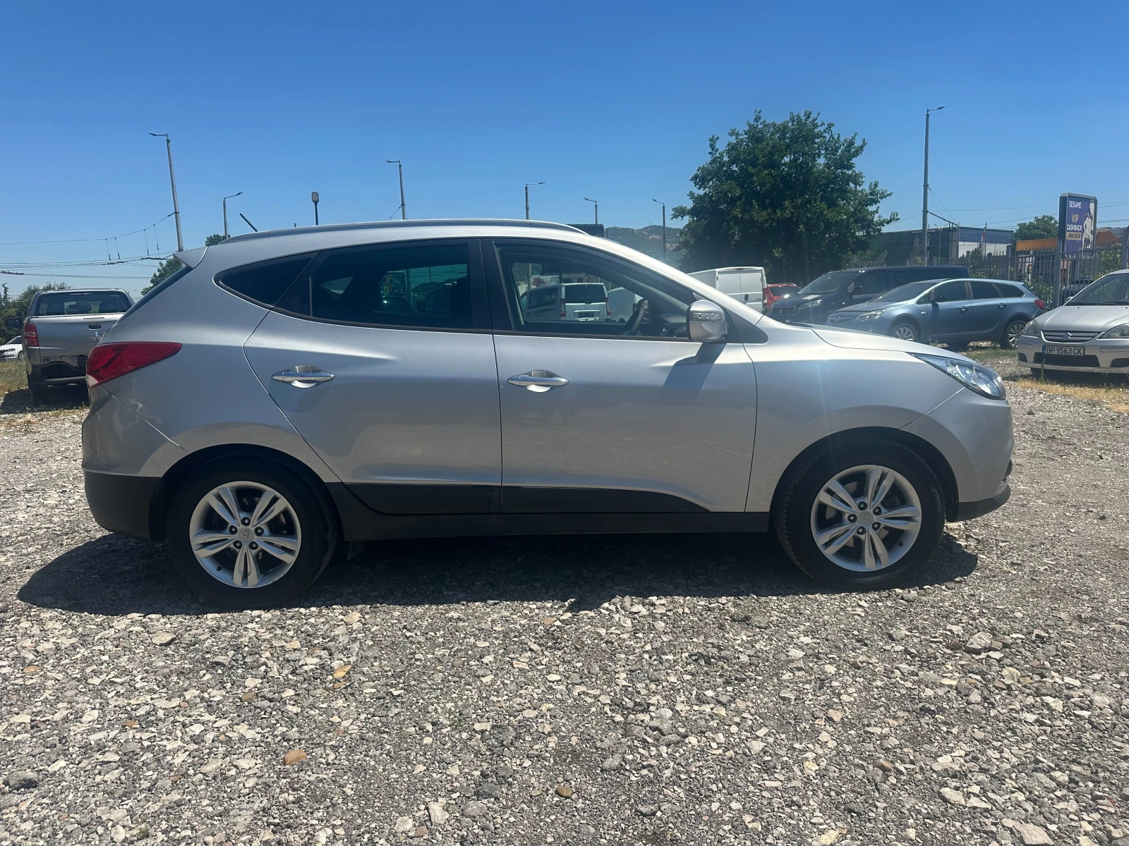 Hyundai IX35 2.0CRDI 136kc 4x4 ITALIA - изображение 2