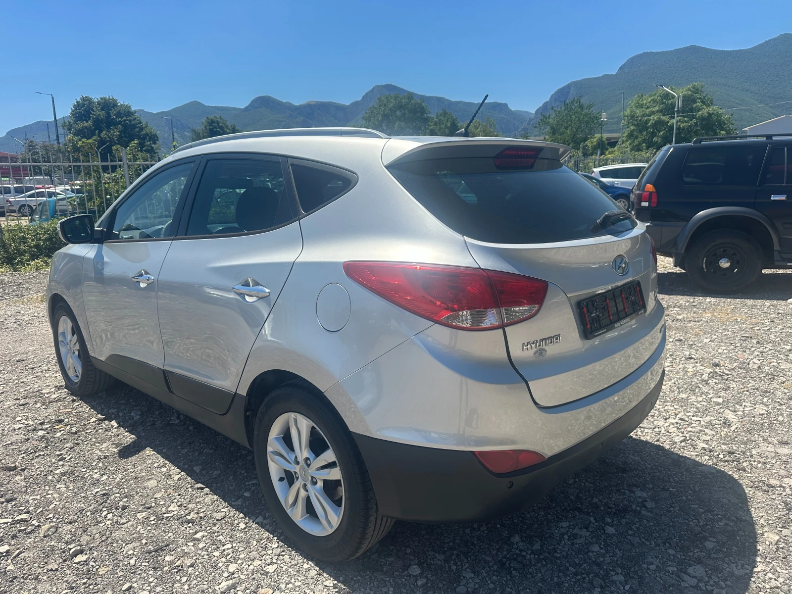 Hyundai IX35 2.0CRDI 136kc 4x4 ITALIA - изображение 5