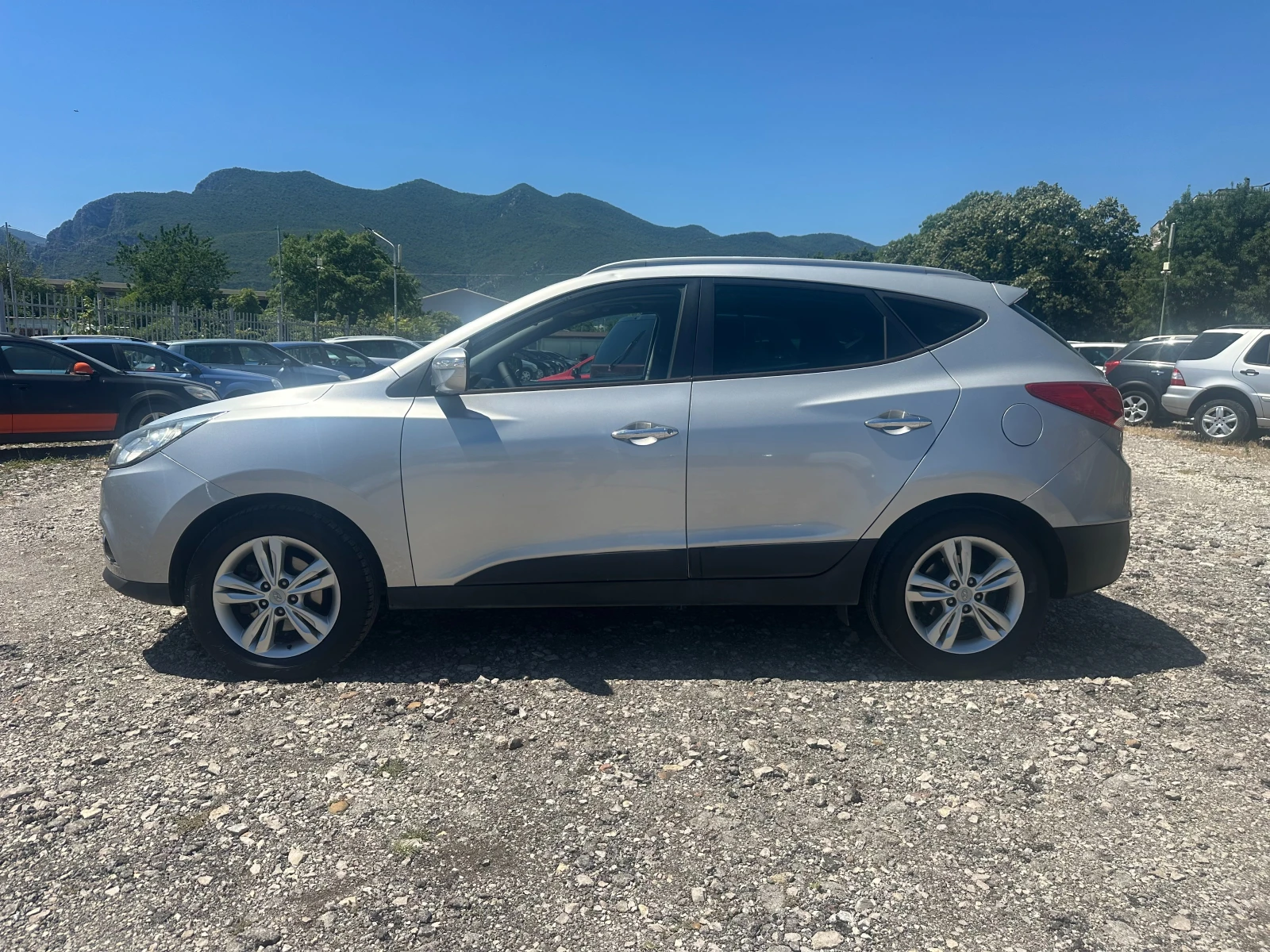 Hyundai IX35 2.0CRDI 136kc 4x4 ITALIA - изображение 6
