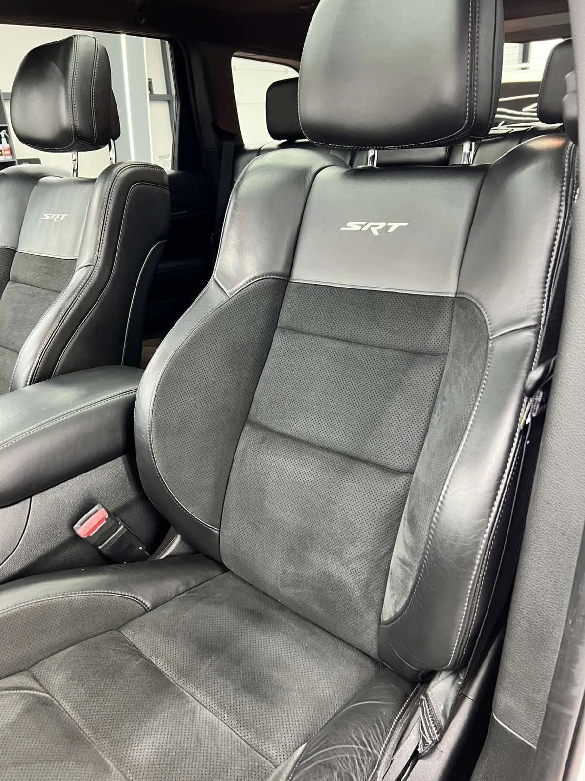 Jeep Grand cherokee SRT | Mobile.bg — изображение 12