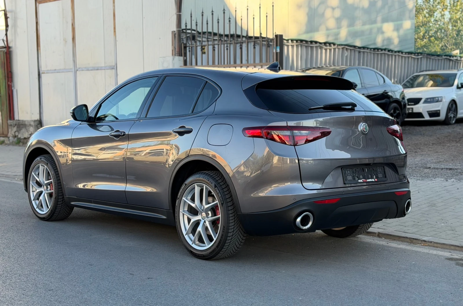 Alfa Romeo Stelvio 2.0 First Edition Q4 Внос Швейцария - изображение 4