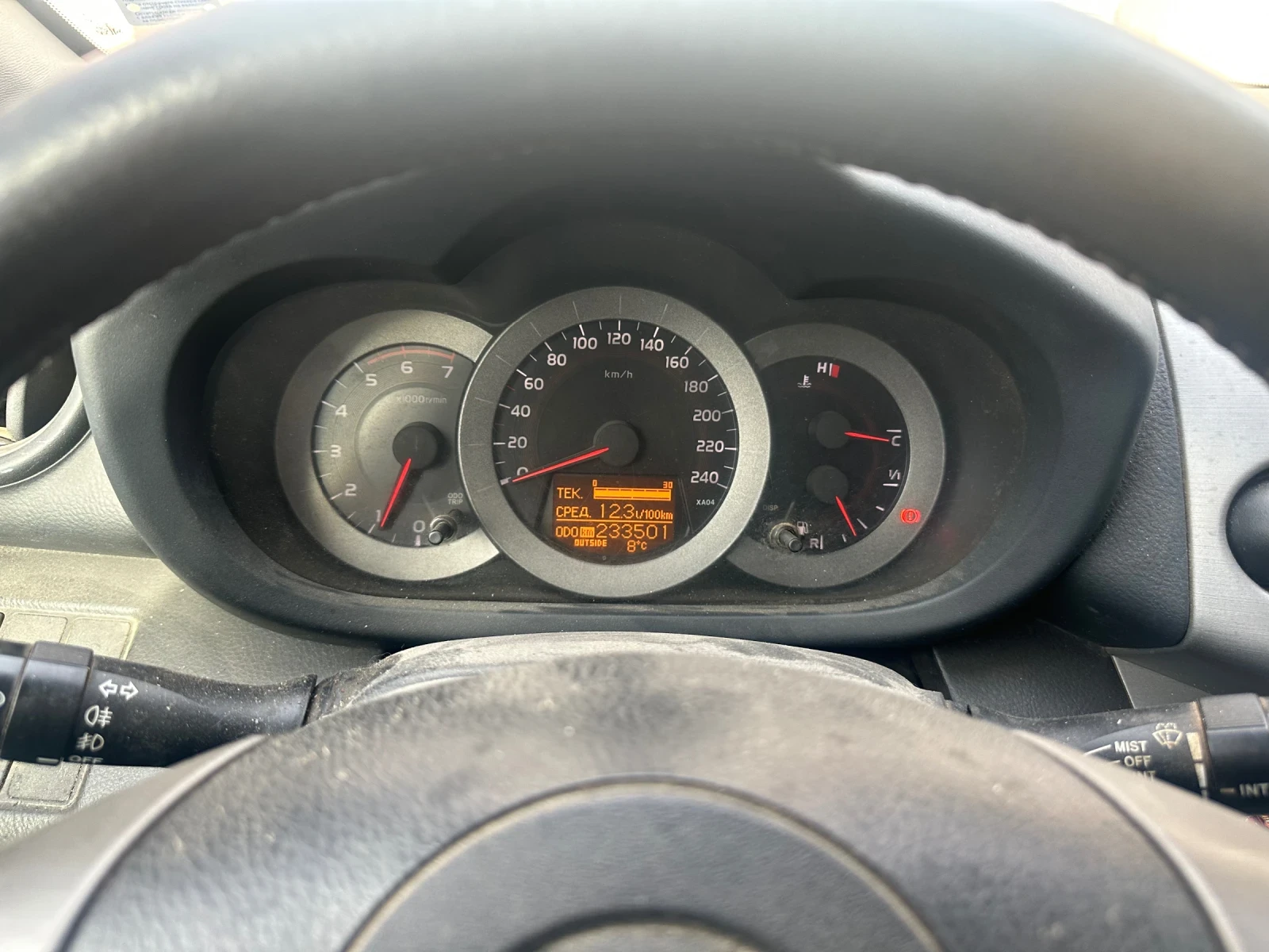 Toyota Rav4 2.2 - изображение 6