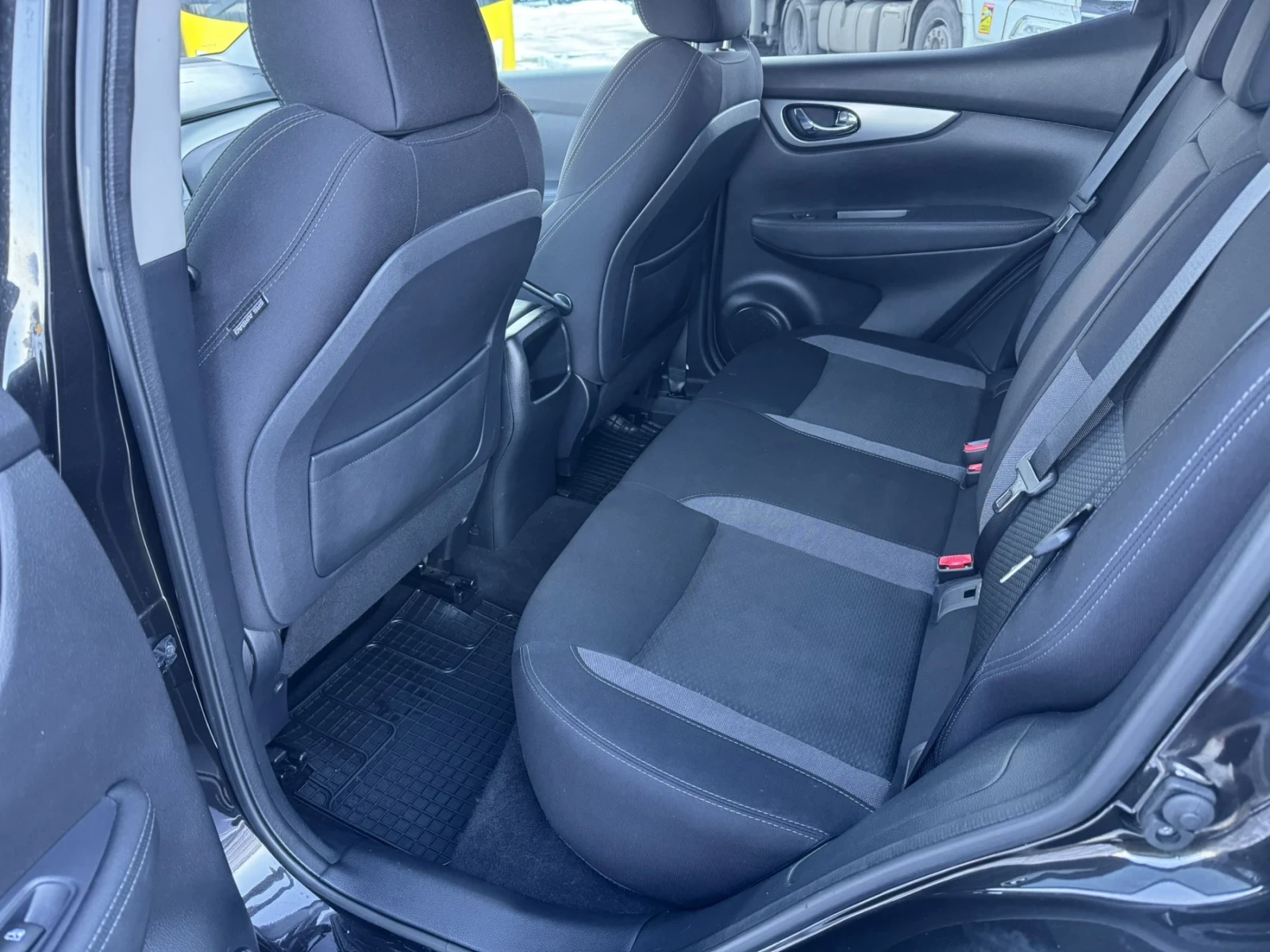 Nissan Qashqai 1.3DIG-T TEKNA  - изображение 5