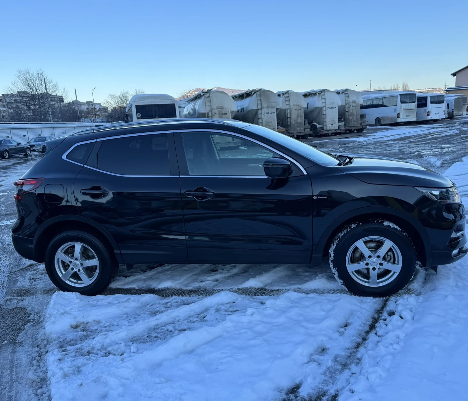 Nissan Qashqai 1.3DIG-T TEKNA  - изображение 8