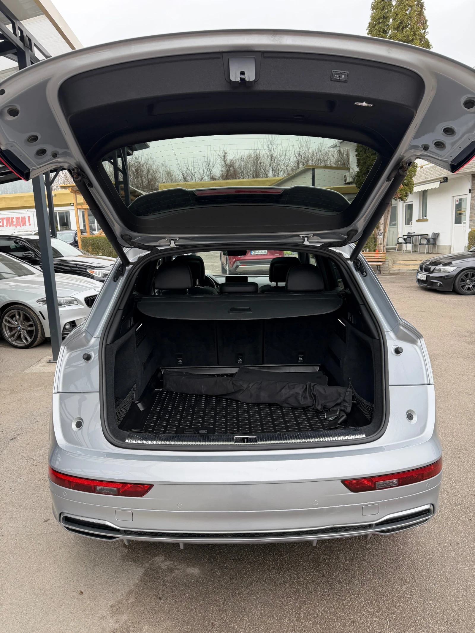 Audi Q5 2.0TFSI Progressiv S-line , снимка 11 - Автомобили и джипове - 54026876