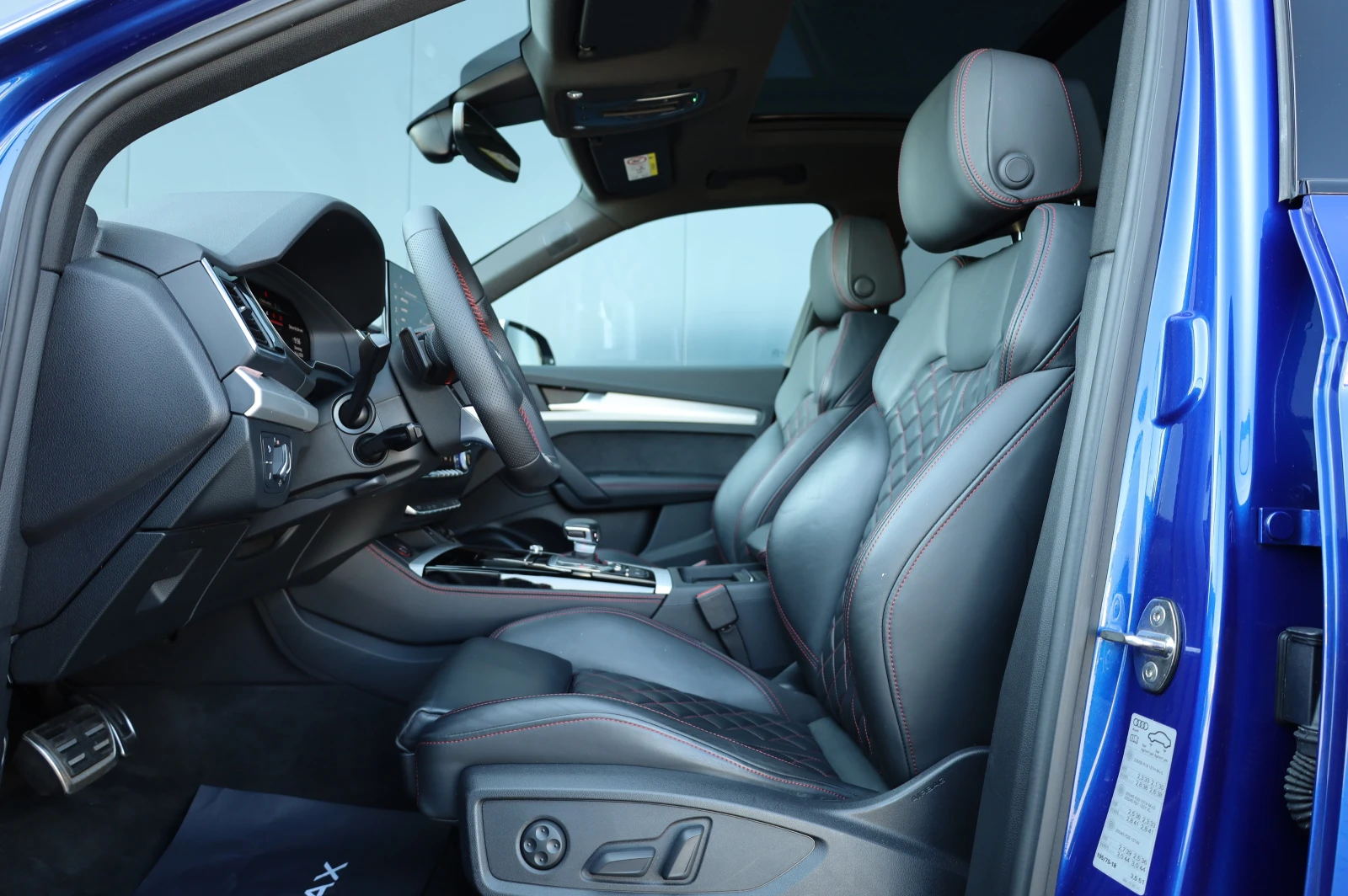 Audi SQ5 3XS-LINE* RS* OLED LIGHTS* PANO* B&O* , снимка 13 - Автомобили и джипове - 54339588