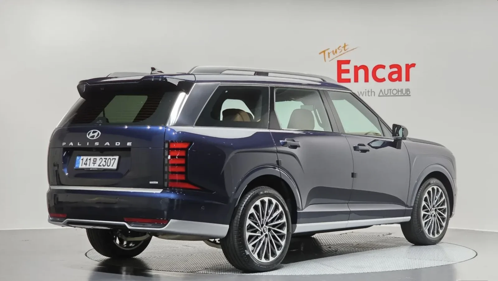 Hyundai Palisade ULTIMATE CALIGRAPHY/ ОБДУХВАНЕ /360 /МАСАЖ/, снимка 2 - Автомобили и джипове - 54885934