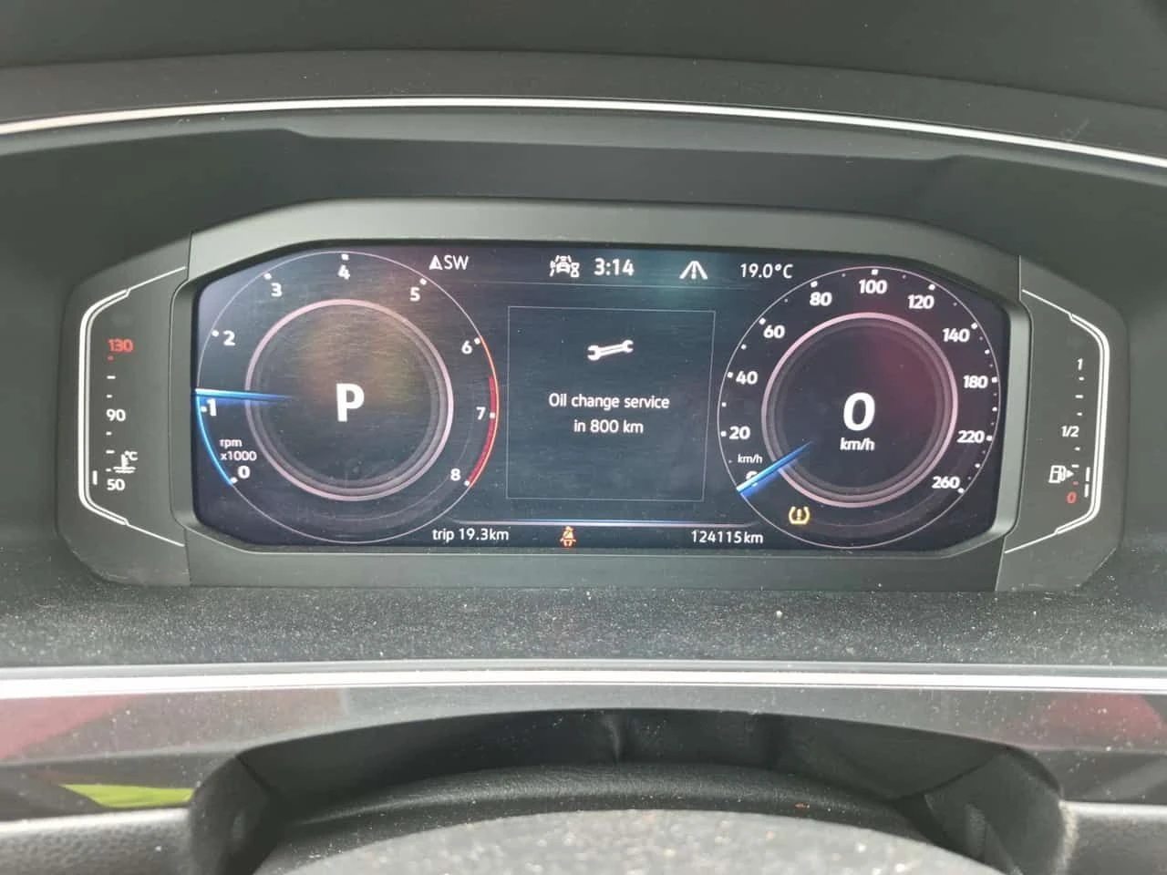 VW Tiguan * COMFORTLINE R LINE BLACK EDITION * , снимка 8 - Автомобили и джипове - 54970727