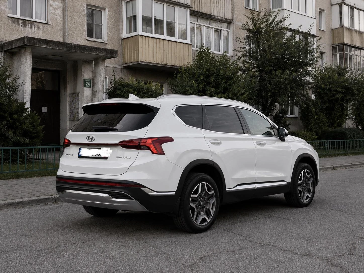 Hyundai Santa fe 1.6 T-GDI Hybrid, снимка 5 - Автомобили и джипове - 55123834