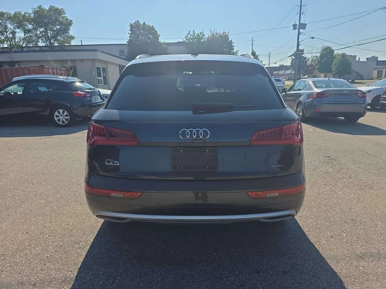 Audi Q5 Technik / 360 / DIS / B&O / , снимка 4 - Автомобили и джипове - 55677855